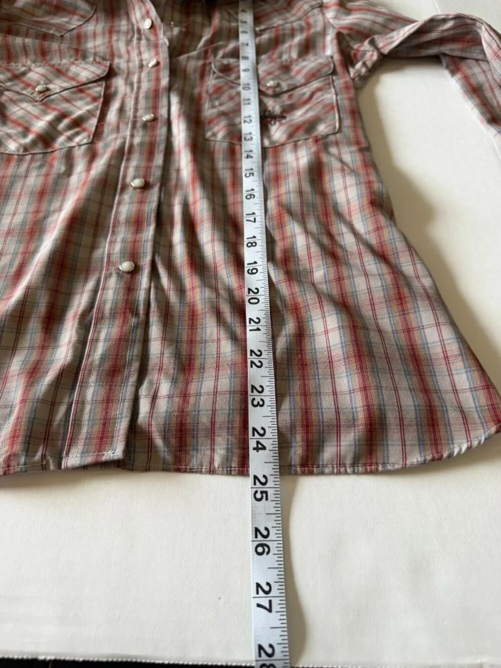 Gilley's vintage plaid western shirt, pearl snap, long sleeve, collared, small - Picture 6 of 6